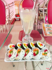 Sushi & nudu + nước chanh tươi