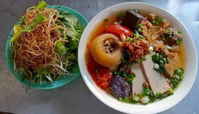 Cô Hạnh - Bún Riêu - Lê Lợi