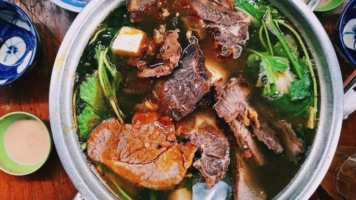 Lẩu Bò Minh Cường - Nguyễn Văn Bứa