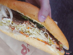 Bánh mì gà nướng