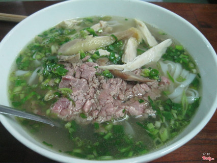 
Phở Tái Gà