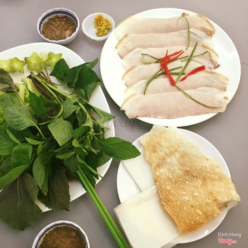 thịt luộc bánh tráng