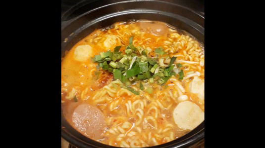 Nên đến sớm vì quán rất nhanh hết.