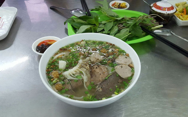 Quán Cô Ba Tô Ngọc Vân - Hủ Tiếu Mì & Bánh Canh