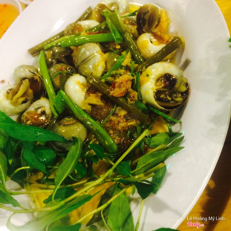 ốc mỡ xào bơ tỏi