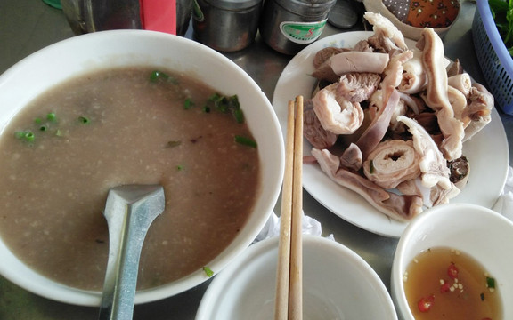 Cháo Lòng, Bò Kho & Bún Mọc