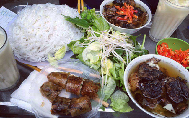 Bún Chả & Nem Rán - Trần Hưng Đạo