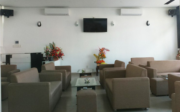 Nhã Uyên Cafe