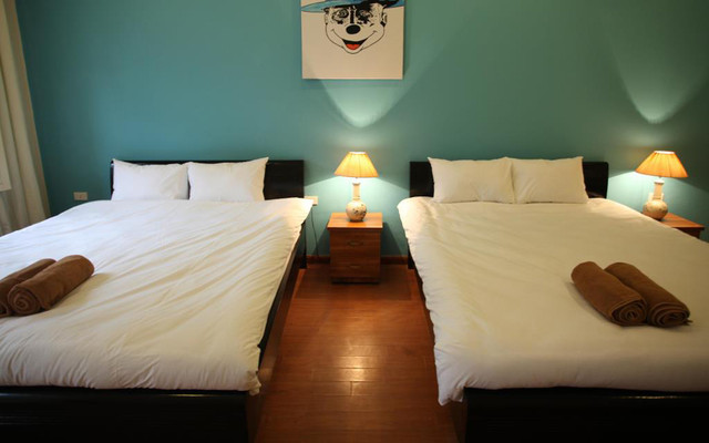 FlipSide Hostel