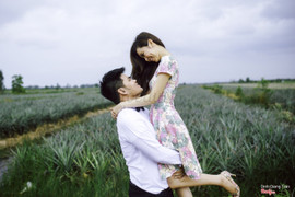 Tony Wedding
Website : http://tonywedding.vn/
Fanpage : https://www.facebook.com/tonyweddingphoto/

