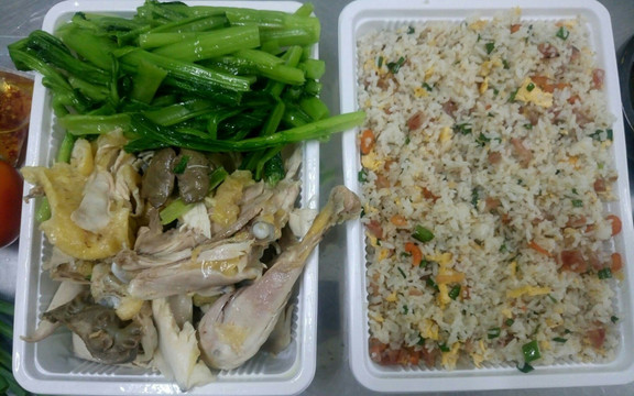 Ẩm Thực Tri Kỷ - Gà Hấp Ớt Hiểm