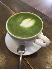 Matcha latte nóng