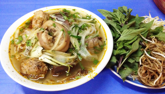 Bún Bò Giò Heo