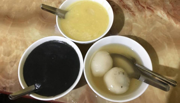 Thảo - Bún Ốc Phố Cổ & Chè Các Loại