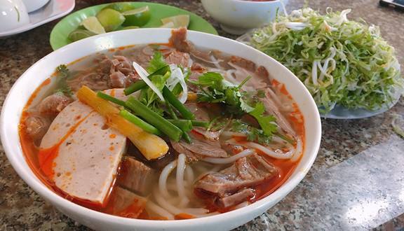 Bún Bò Huế Hoa