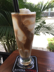 Cafe nước cốt dừa xay, món phải thử khi đến