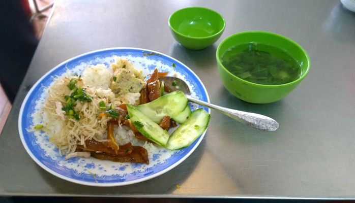 Cơm Tấm & Bún Bò - Đường Số 10