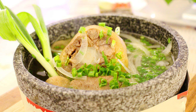 Phở Bát Đá