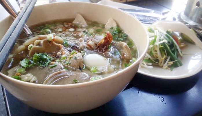 Bánh Canh Giò Heo