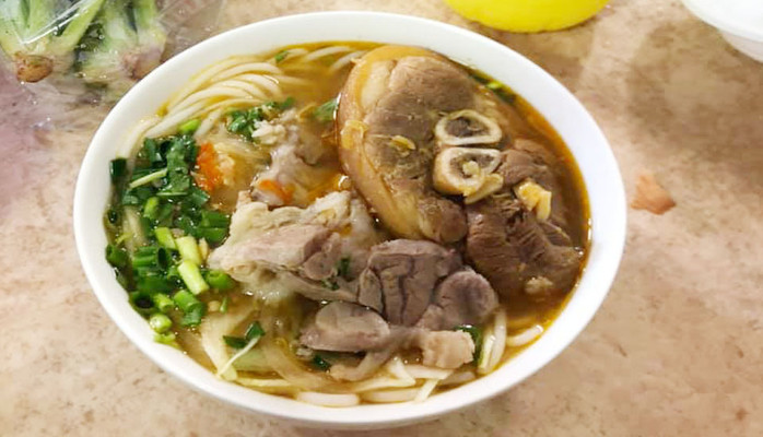 Bún Bò O Quả