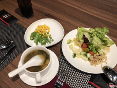 Salad & soup tự lấy