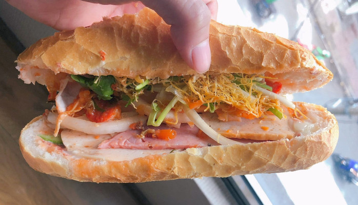 Má Hải - Bánh Mì Chả Cá
