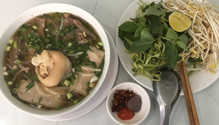 Ngọc Lý - Bún Bò Huế & Hủ Tiếu - 17 Nam Kỳ Khởi Nghĩa