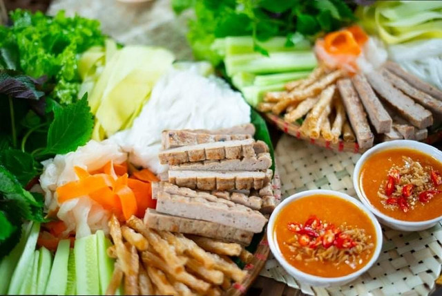 Nem Nướng Nha Trang & Bánh Mì Hân Nguyên