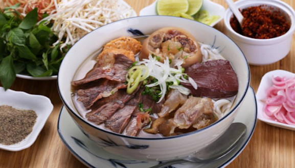 Bún Bò Gốc Huế - Văn Chung 