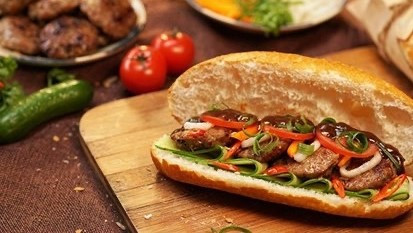 One One - Bánh Mì Và Trà Sữa - 103 Tập Thể Trường Múa