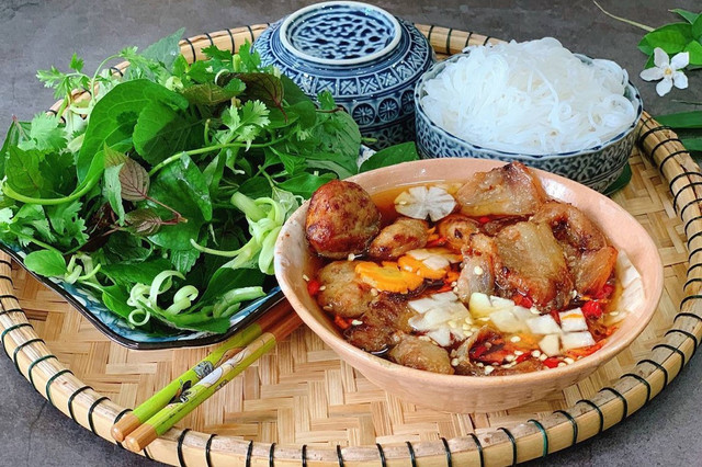 Bún Chả Cường Chi, Bún Miến Ngan & Trà Sữa