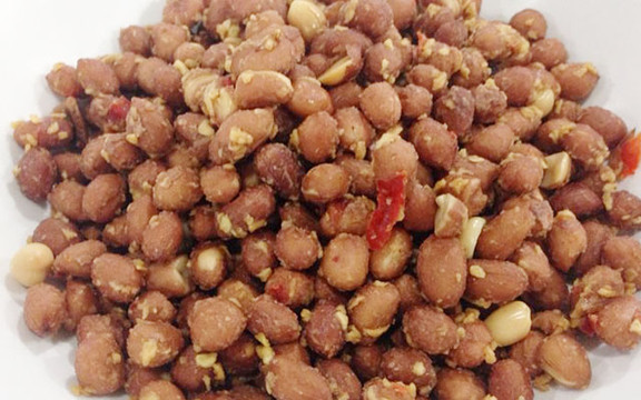 Đậu Phộng Tỏi Ớt - Phạm Văn Đồng