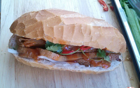 Bánh Mì Giòn - Phạm Ngũ Lão