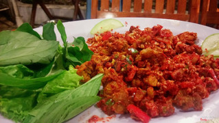 sụn gà rang muối 65k
