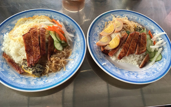 Cơm Tấm 59 & Bún Riêu