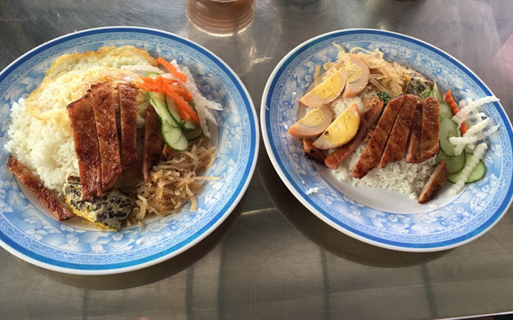 Cơm Tấm 59 & Bún Riêu