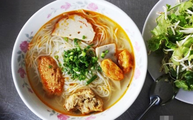 Bún Chả Hiền Tấn