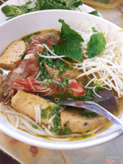 Bun rieu tom