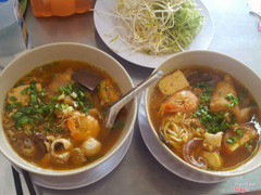 bún riêu hải sản