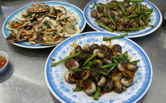 Cô Thơm - Quán Ốc Ghẹ