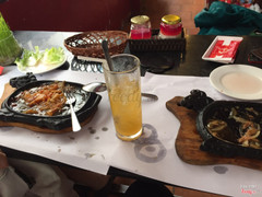 2 hủ thạch đỏ đó :)) lấy ra lấy vào bn tăng k bik nửa