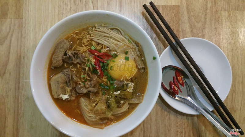 mì kim chi thịt bò của quán