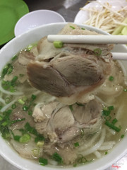 Bánh canh thịt nạc hoàng ty