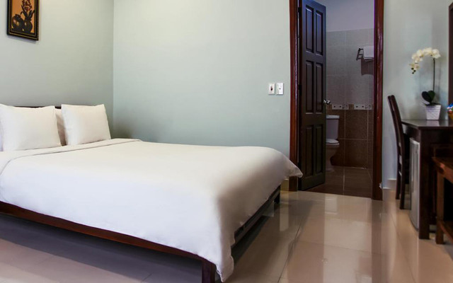 Phi Yến Hotel - Dương Đình Nghệ 