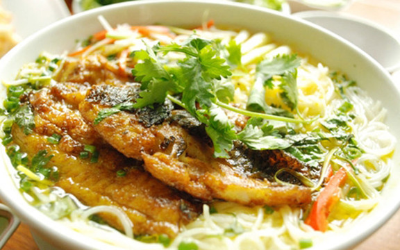 Nguyệt Ánh - Bún Cá Rô & Bún Chả Hà Nội