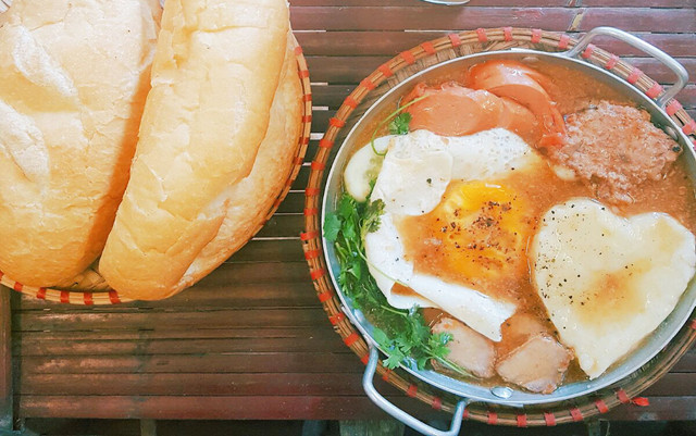 Ngọc Hân - Bánh Mì Pate & Bánh Mì Chảo