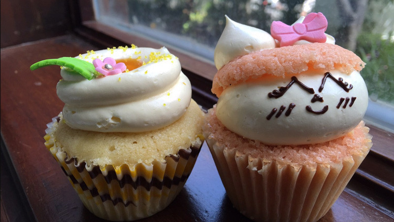 Fly Cupcake Tú Xương