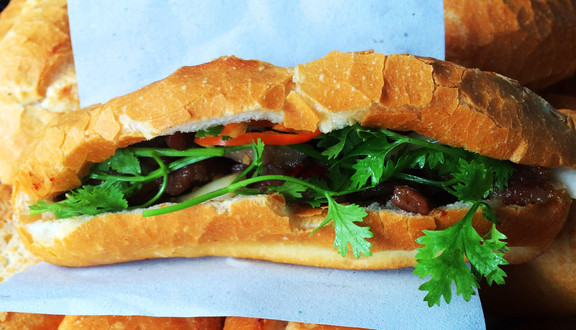 Hùng Hoàn - Bánh Mì Các Loại