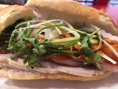 Bánh mì Super Giòon Giòon