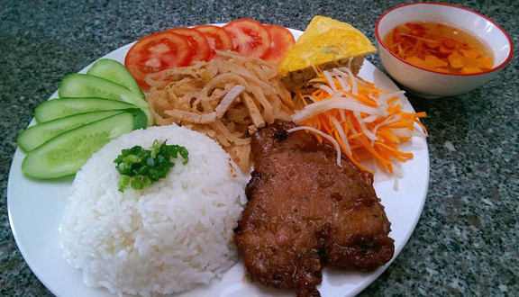 Sông Hương - Quán Cơm Bình Dân